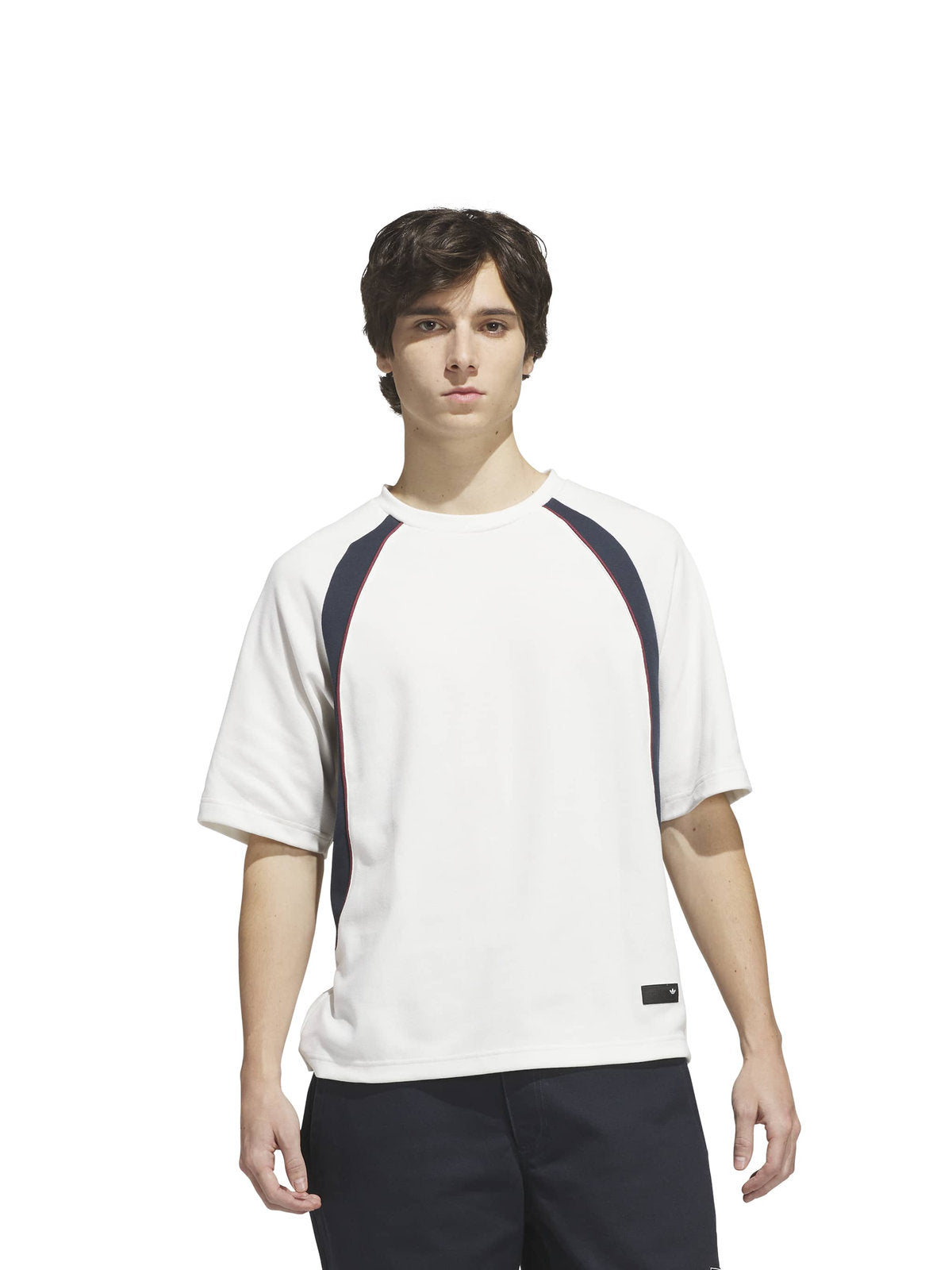 Teeshirts Adidas Fs+ Jersey Cwhite/Aurink, porté par un mannequin de face