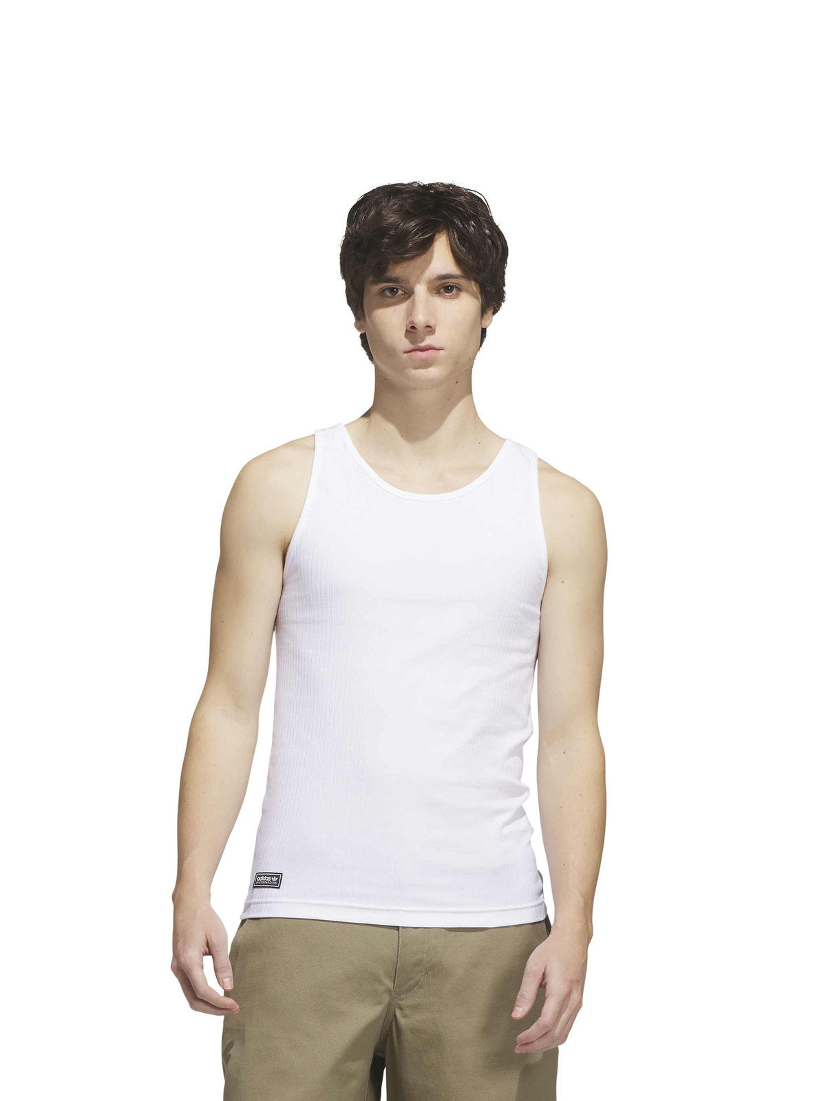 Débardeurs Adidas Fsbs Tank White/White/Black, porté par un mannequin de face