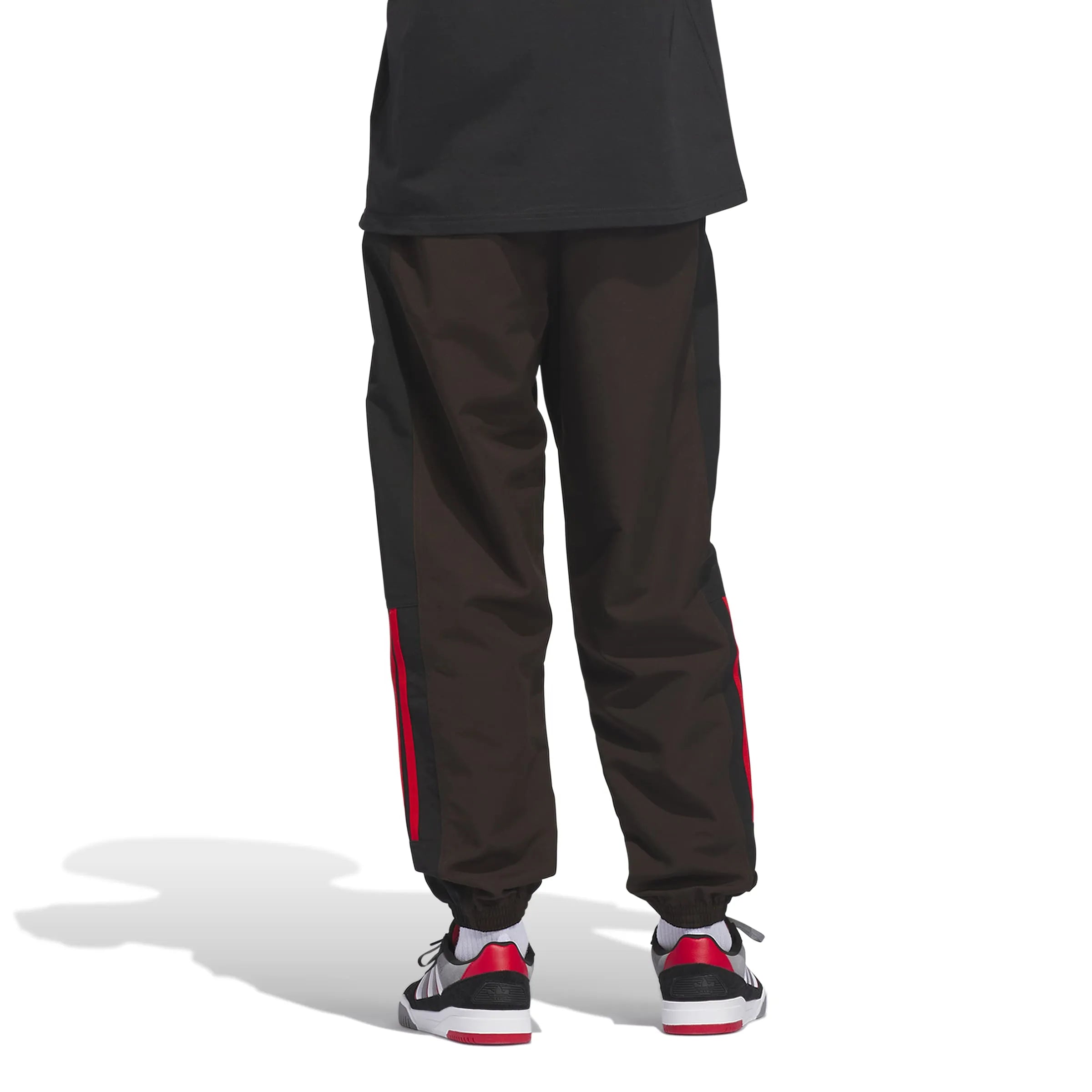 Pantalons Adidas-Gatsele Trk Pnt-Aurora Coffee Met., vue portée de dos