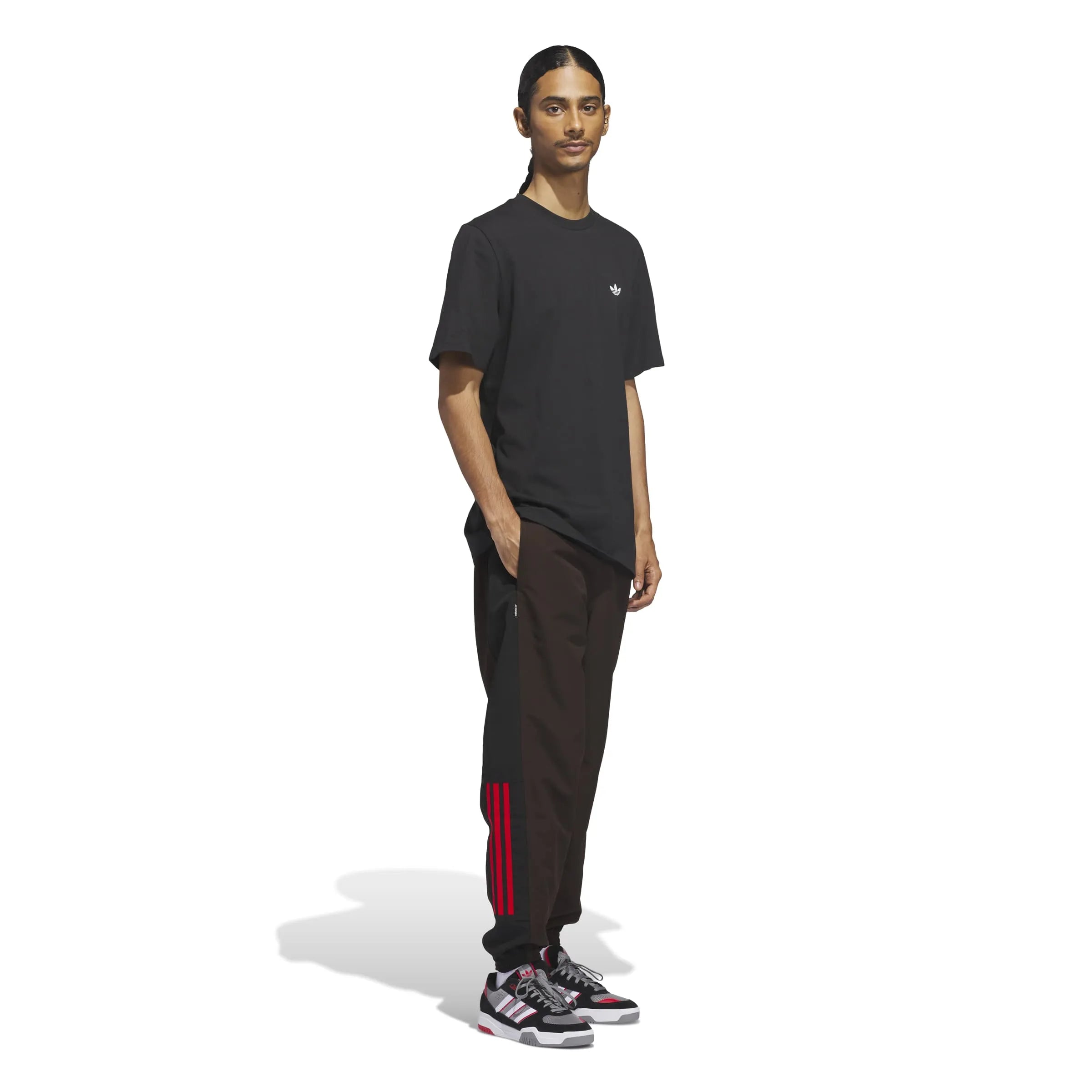Pantalons Adidas-Gatsele Trk Pnt-Aurora Coffee Met., vue portéé en pied