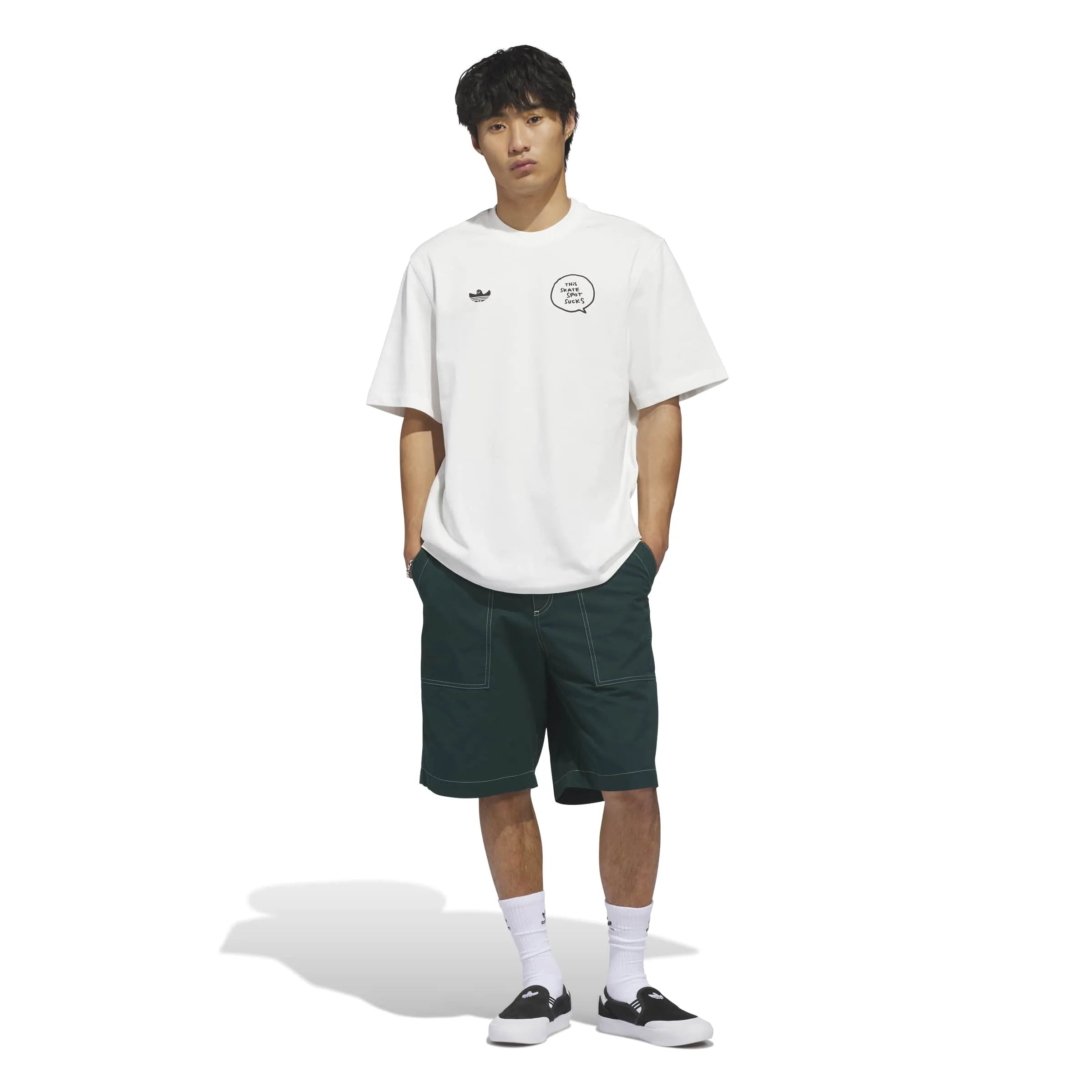 Shorts Adidas-Gonz Short-Aurora Ivy, vue portée en pied