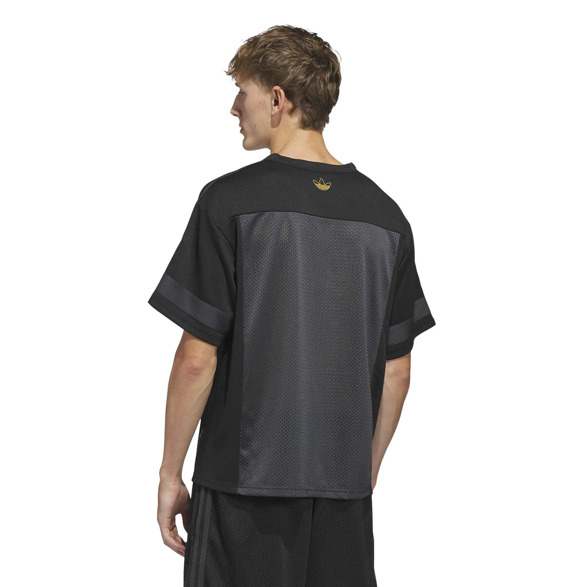 Teeshirts Adidas-Tyshawn Jrsy-Black, vue portée de dos