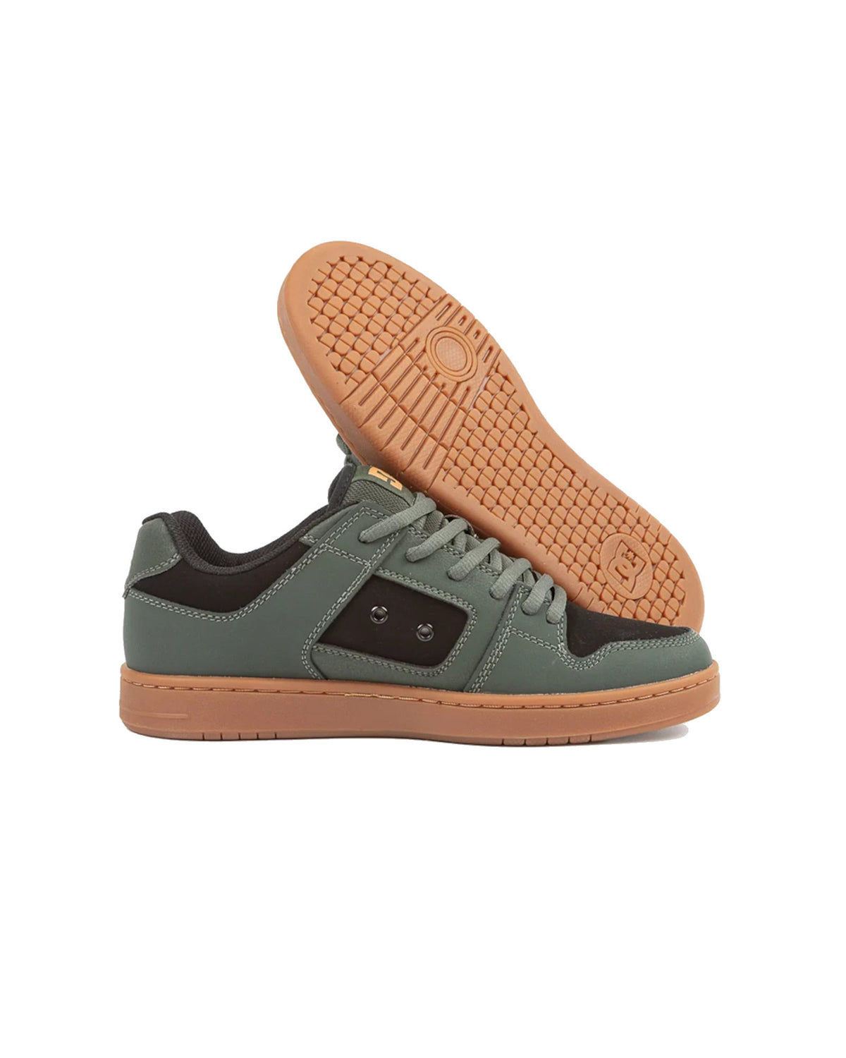 Chaussures de skateboard Dc shoes Manteca 4 (De0) Deep Forest, vue latérale avec une seconde chaussure présentée verticalement pour montrer la semelle extérieure crantée