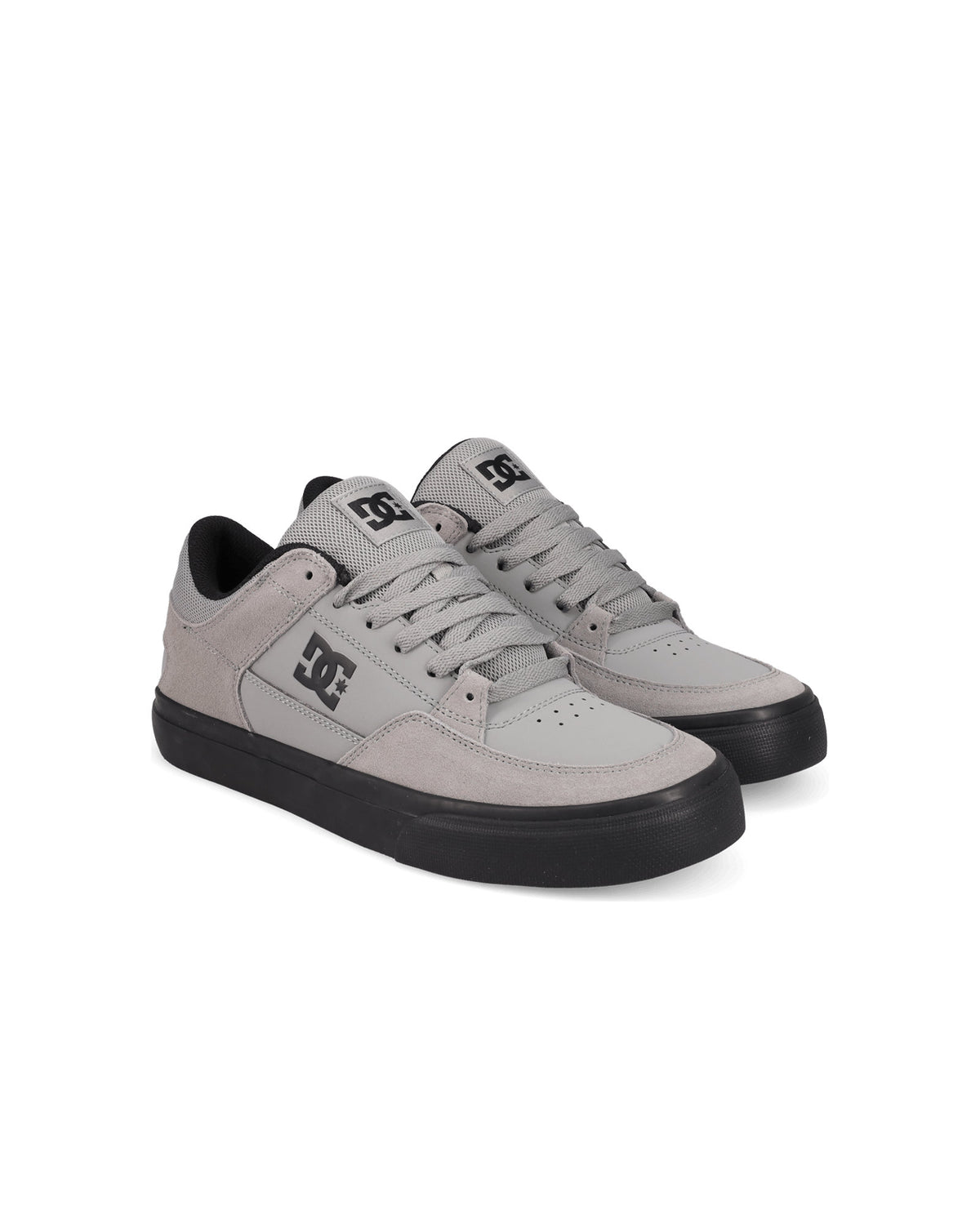 Chaussures de skateboard Dc shoes Onyx (027) Grey/Black, vue de ¾ face