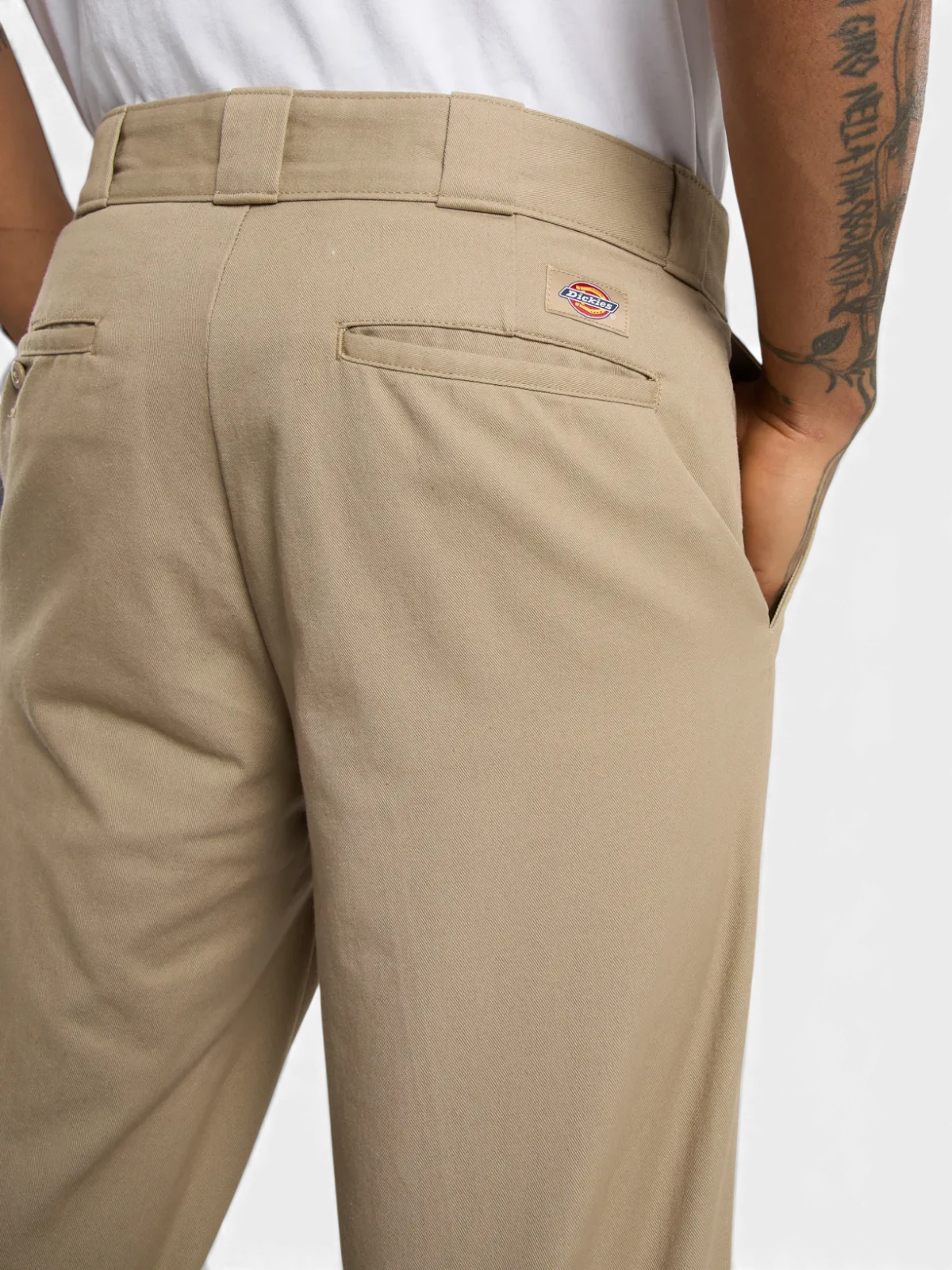 Pantalons Dickies 247 Regular Work Pant Desert Sand, vue détail face arrière pantalon