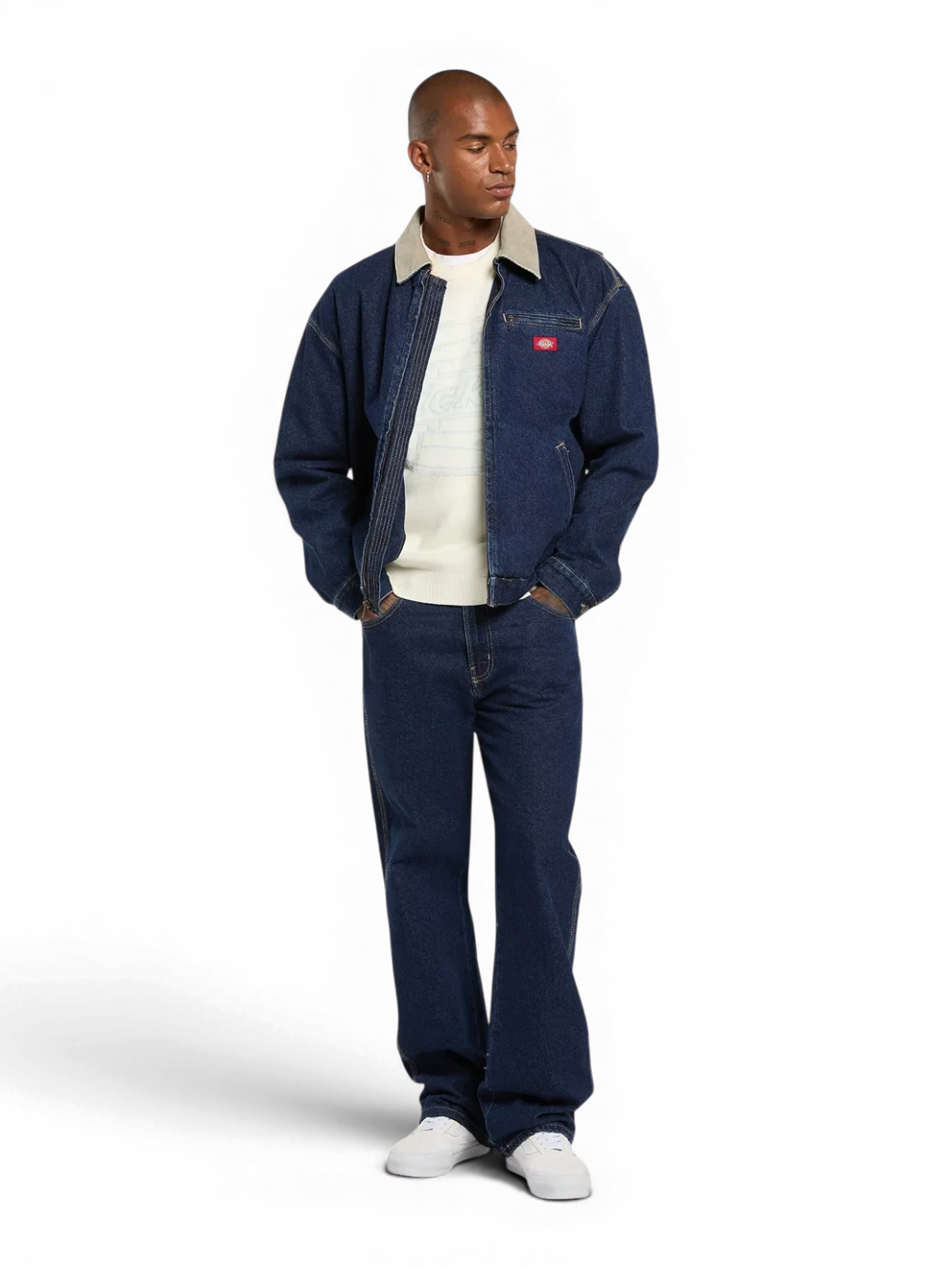 Vestes Dickies Denim Painter Jacket Dark Indigo, vue portée en pied de face