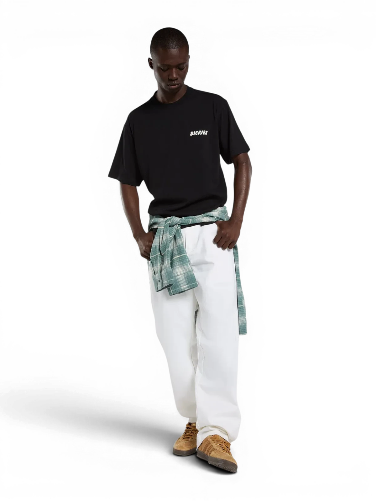 Teeshirts Dickies Dry Ridge Ss Tee Black, vue portée en pied de face