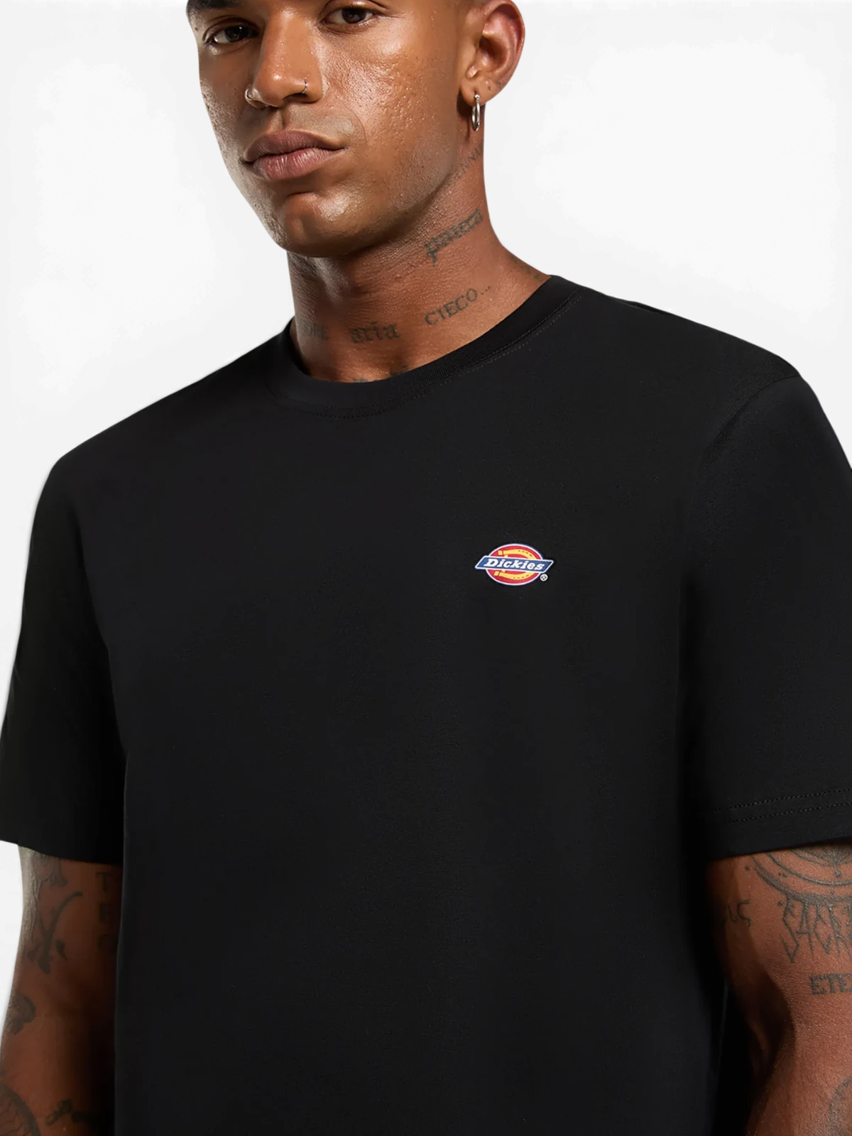 Teeshirts Dickies Mapleton Ss Tee Black, vue portée détail