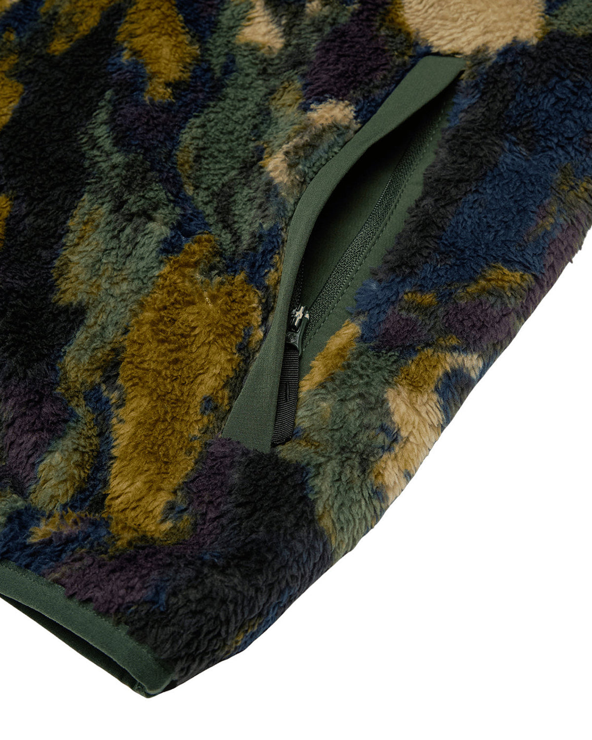 Vestes Element Classic Sherpa (Csn8) Bark Camo, Gros plan sur la poche latérale zippée