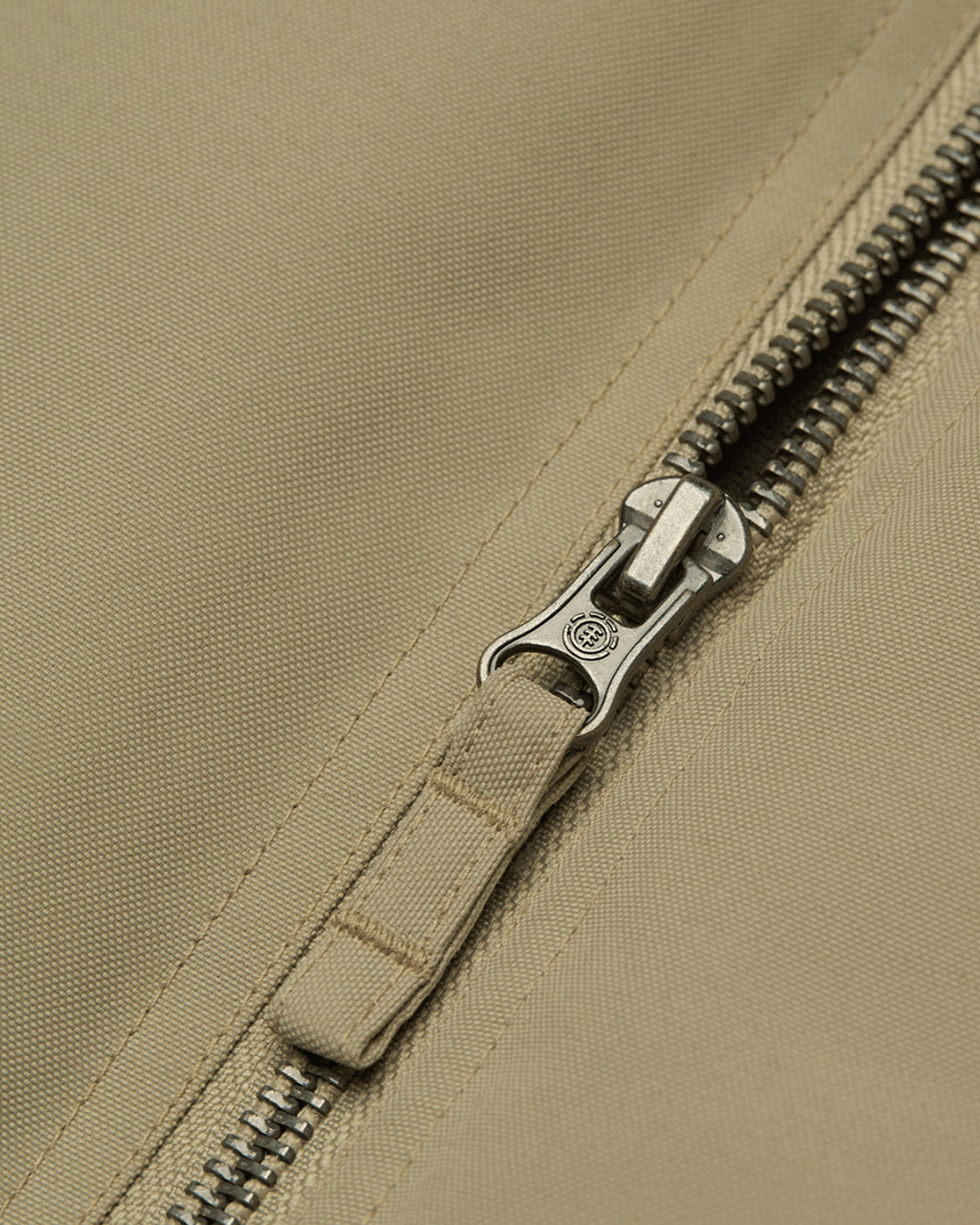 Vestes Element Dulcey (Tkh0) Aluminum, gros plan sur le zip