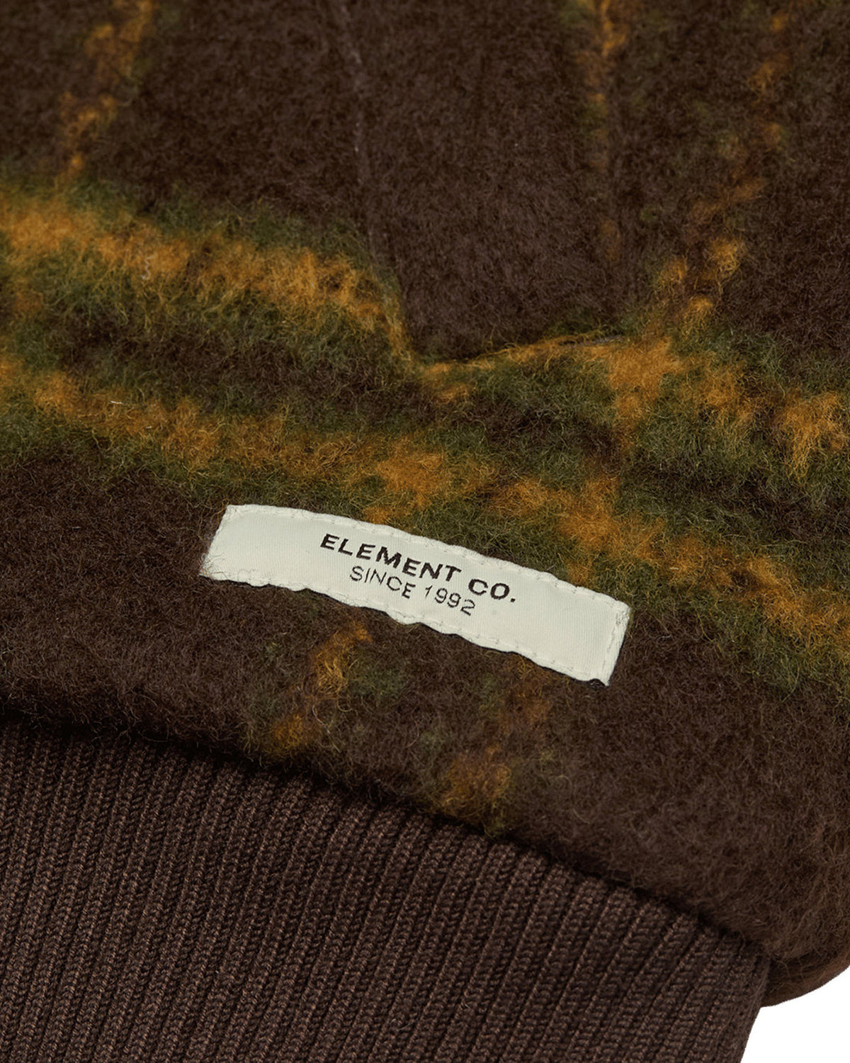 Vestes Element Fuzzcksdulcey (Czg1) Brushed Plaid Mole, Gros plan sur l'étiquette tissée Element Co.
