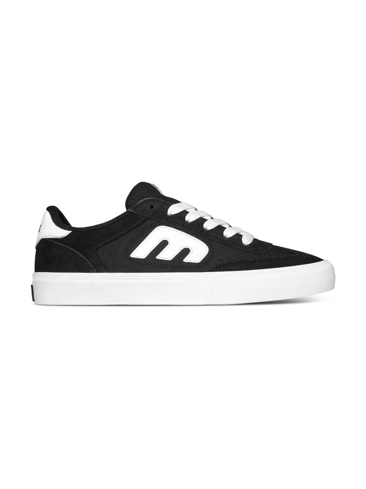 Chaussures de skateboard Etnies Etnies Locut Vulc Black White Black White, vue de profil sur fond blanc