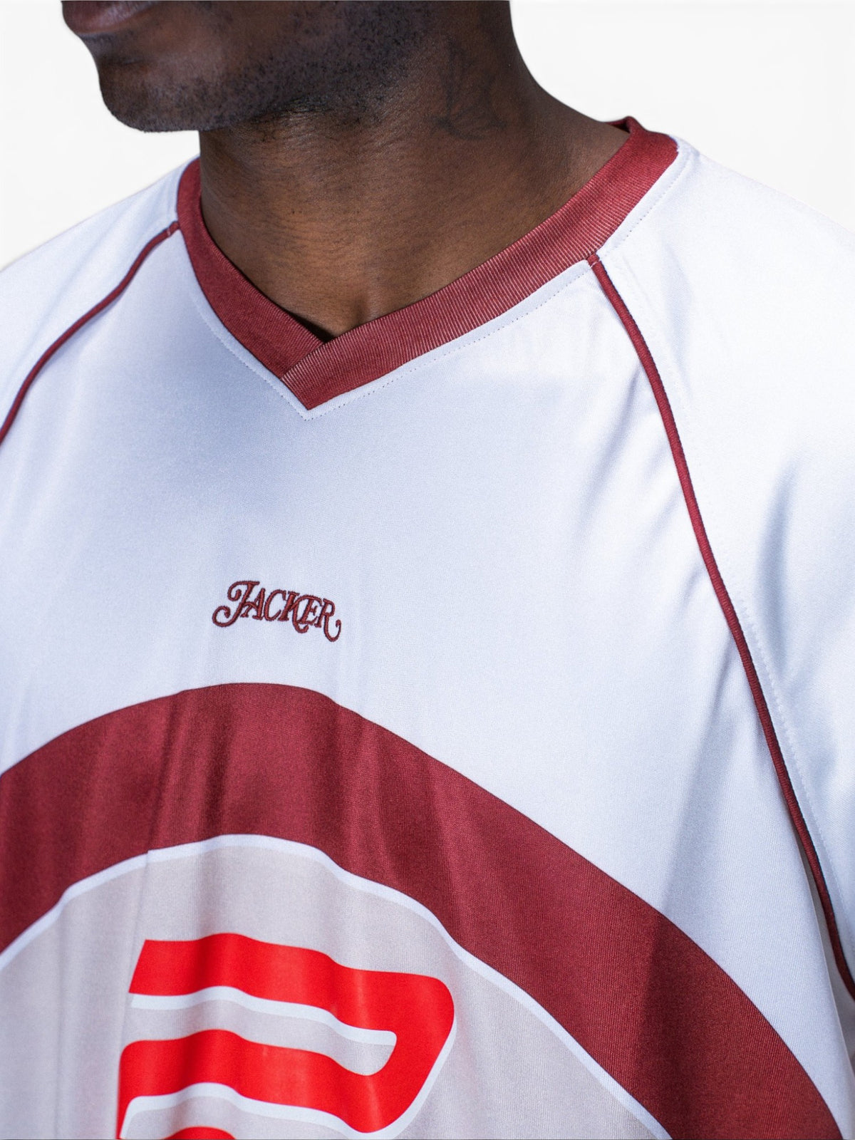 Teeshirts Jacker Back 2 Back Jersey White, porté détail avant