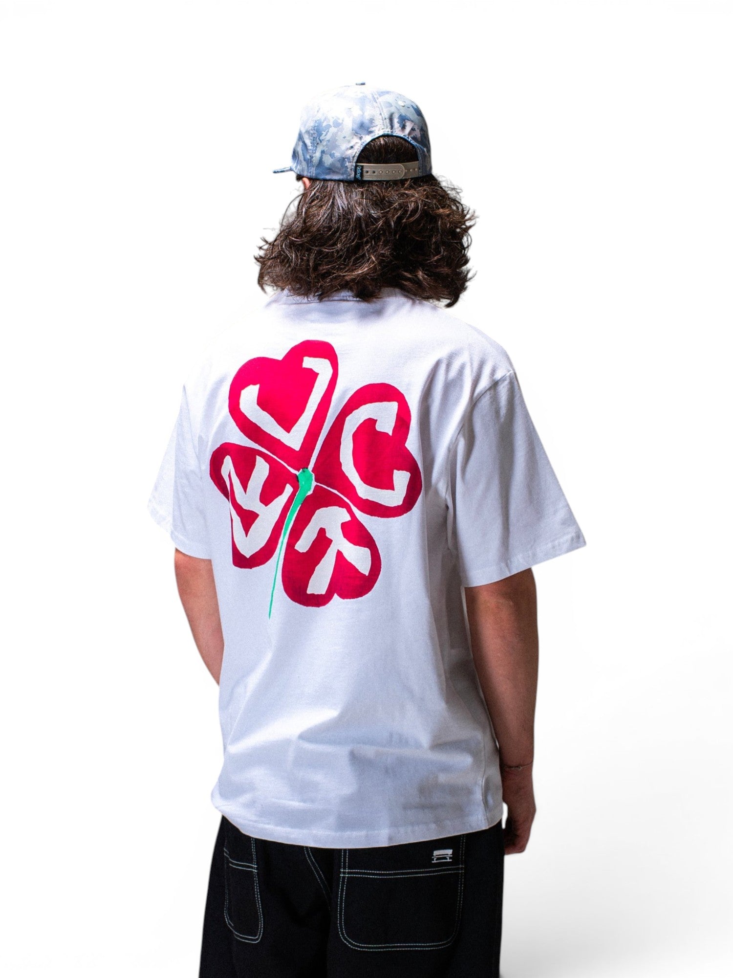 Teeshirts Jacker Red Clover T-Shirt White, teeshirt Jacker Red Clover T-Shirt portée de dos