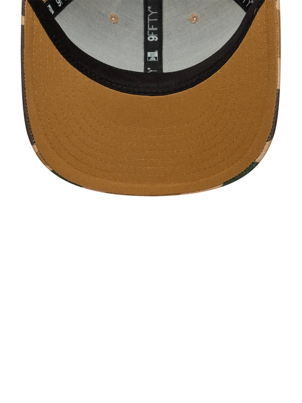 Casquettes New era Duck Camo 9Fifty Trucker Newera  Wht Med Beige, vue de dessous, visière