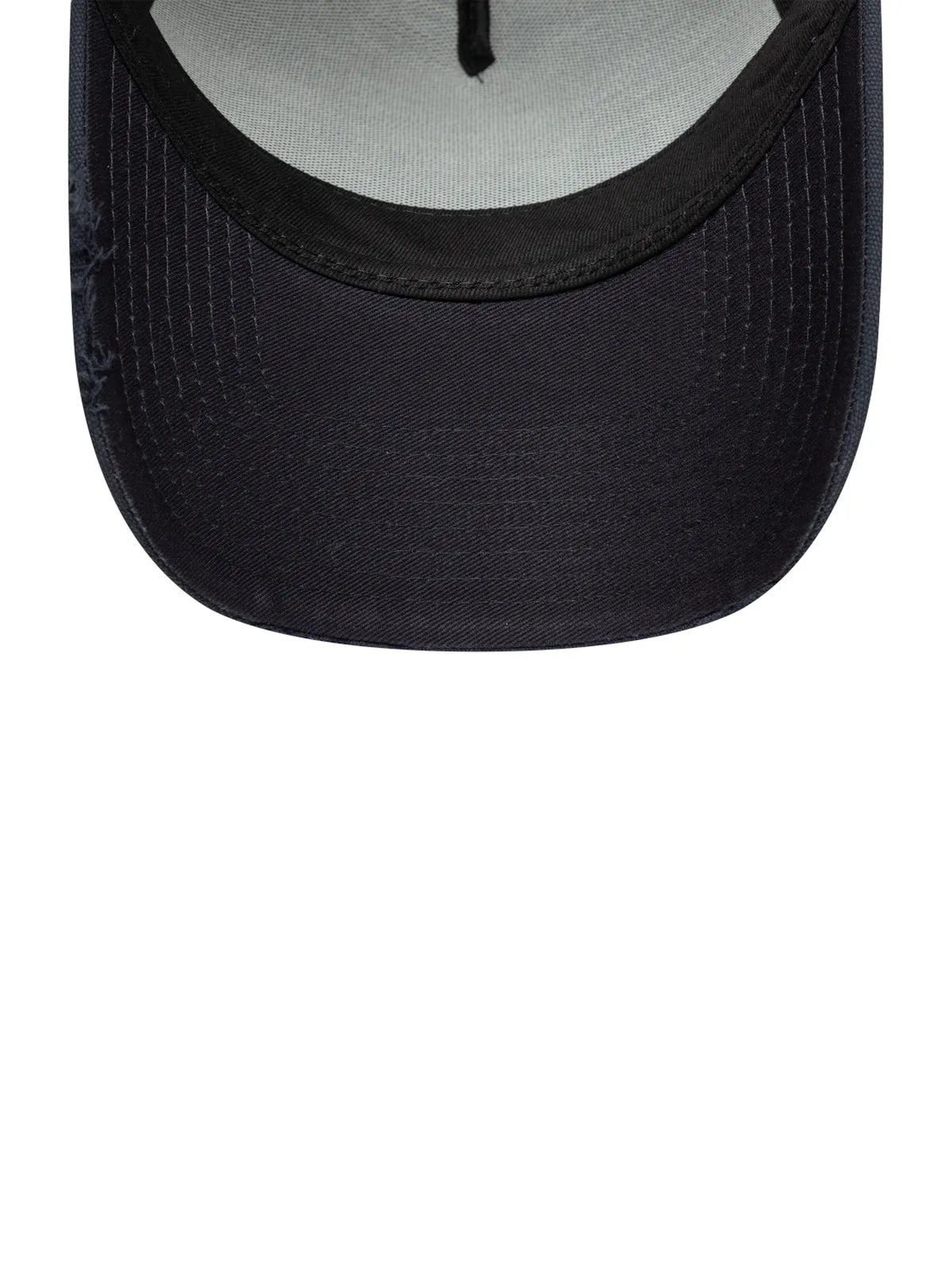 Casquettes New era Oval Canvas Distress Trucker Newera  Nvy Navy, vue de dessous, visière