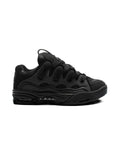 Chaussures de skateboard Osiris D3 2001  Black/Black/Black, vue de coté