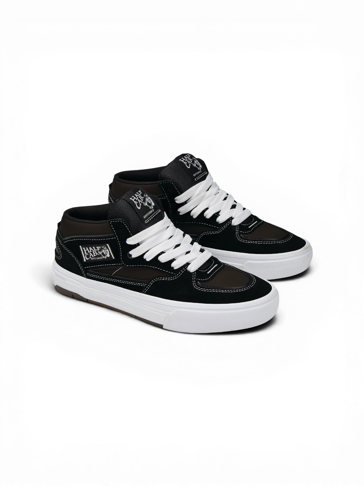 Chaussures de skateboard Vans Skate Half Cab Wafflecup Black/White, vue de 3/4